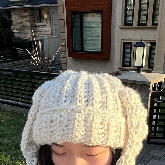 Crochet bunny ear beanie - Picture 3 of 3